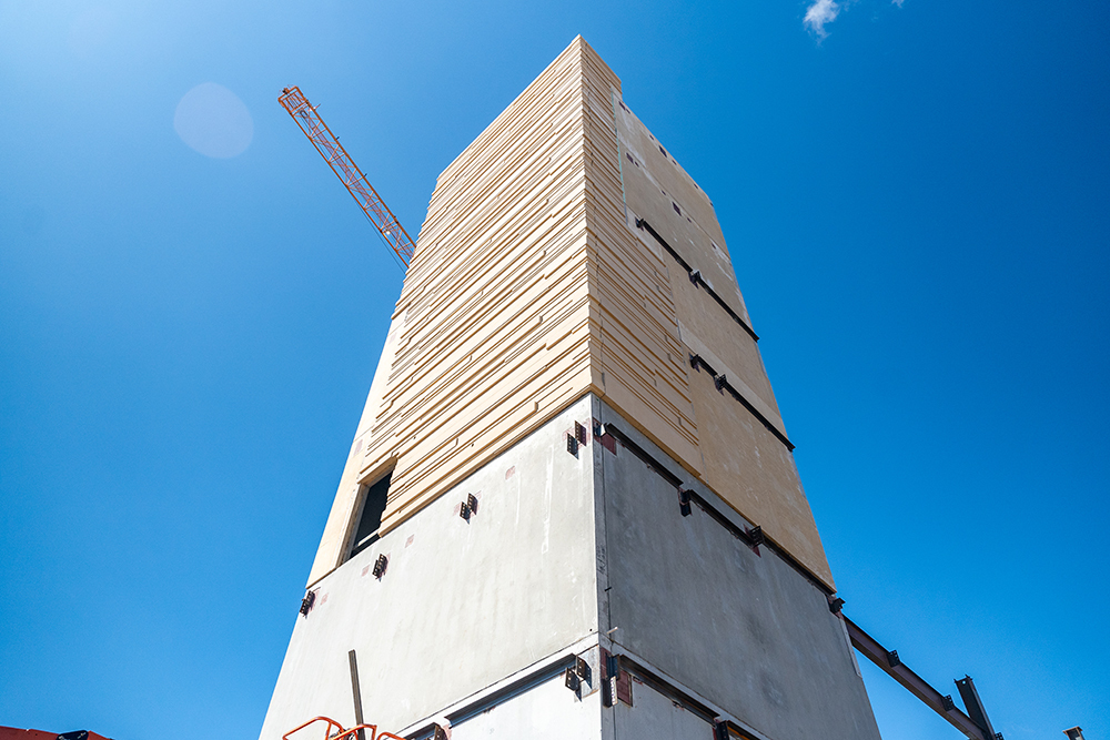 Avera Womans and Childrens Tower 04 10 25 09069